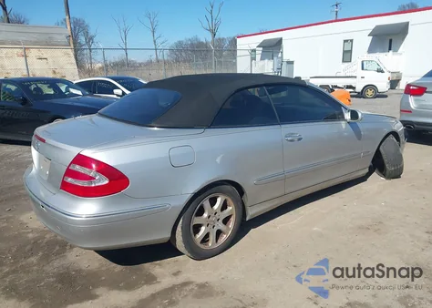 2004 Mercedes-Benz Clk 320 из США, поврежденный, VIN WDBTK65G74T014710